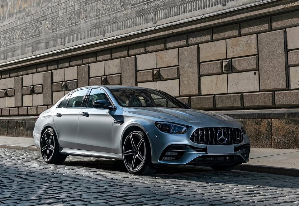 Mercedes-Benz E63 S AMG